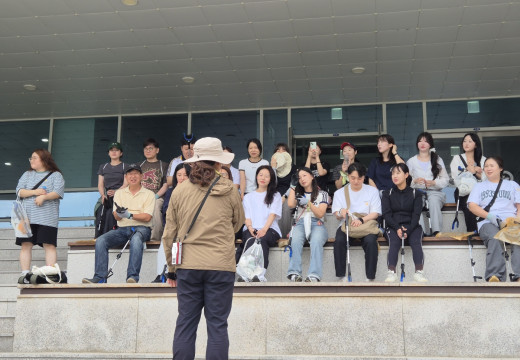 열심히 교육도 듣고 봄내길을 가요